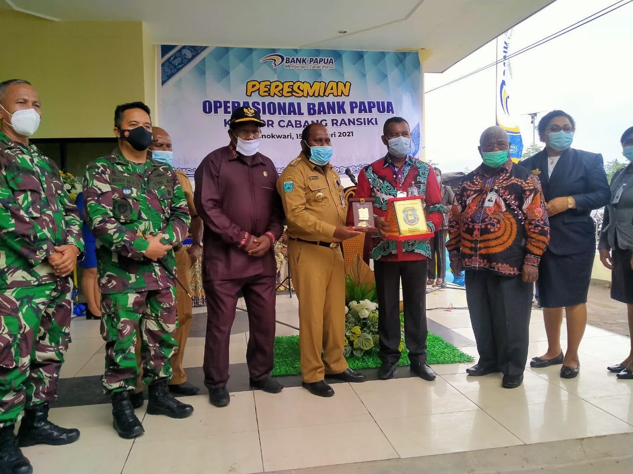 Waran Harap Bank Papua Cabang Ransiki Lebih Mempermudah Pelayanan