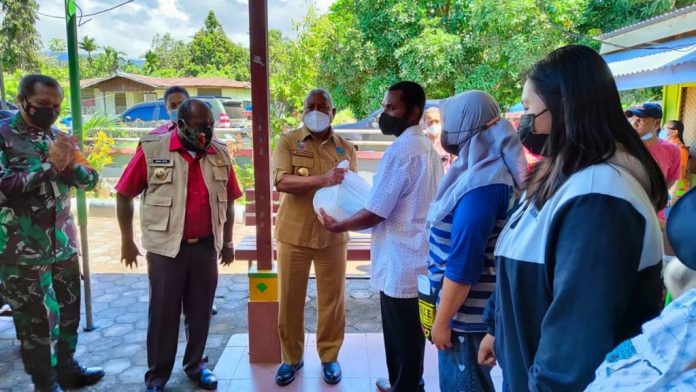 Pemprov Salurkan 600 Paket Sembako di Manokwari Selatan Jagat Papua
