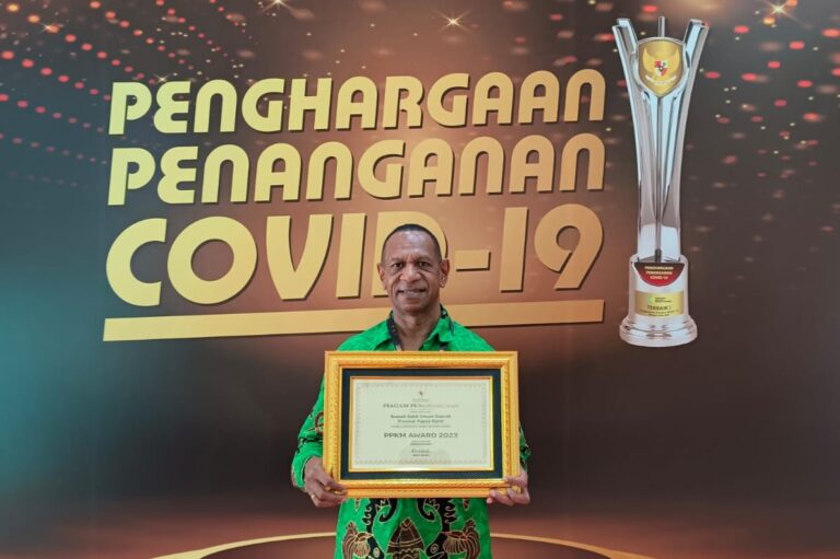 RSUD Papua Barat Terima Penghargaan PPKM Award 2023