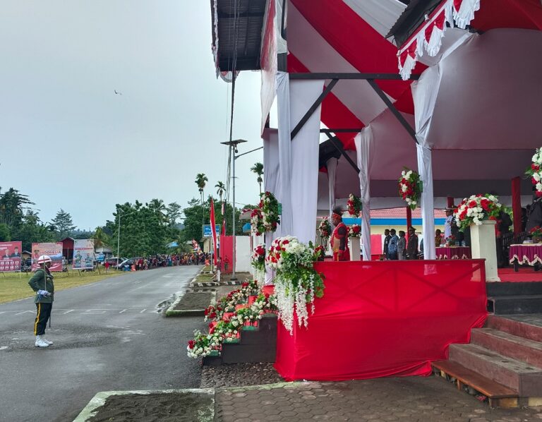 Pimpin Upacara Hari Kemerdekaan RI di Manokwari Selatan, Bupati Gaungkan Semangat Indonesia Maju