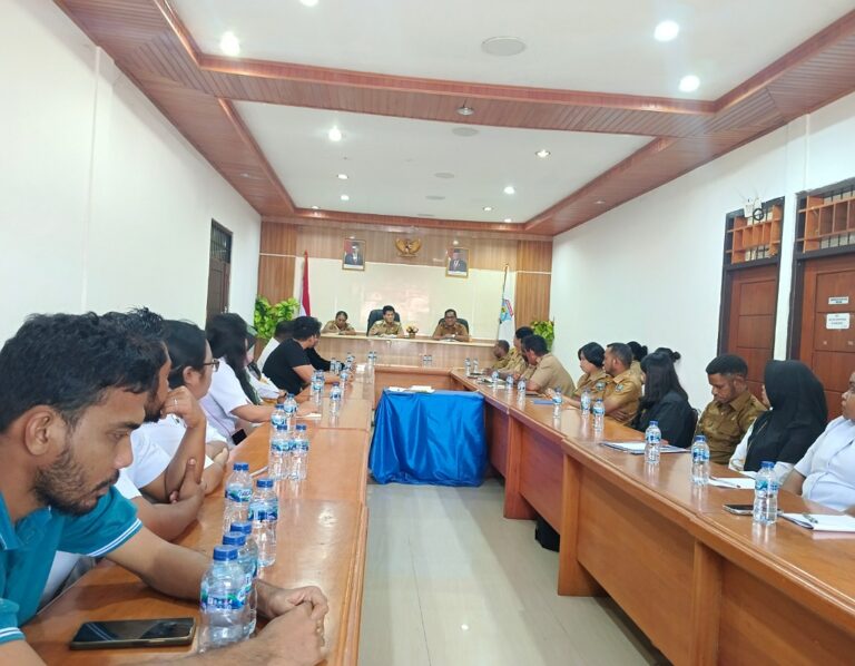 Rapat Bersama Wabup Manokwari Selatan, Dinkes dan RSU Elia Waran Sampaikan Keluhan Warga
