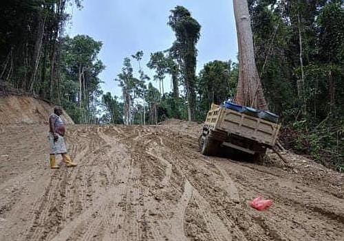 Proyek Jalan Kaimana-Wondama Belum Tuntas, Dinas PUPR Provinsi Diduga Sudah Cairkan Pembayaran 100 Persen